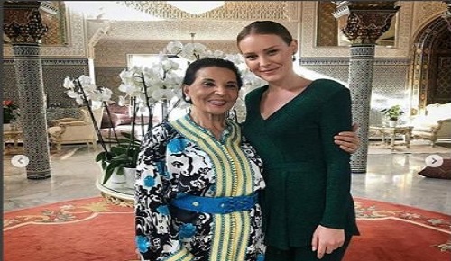 بعد تكريمها في الحسيمة.. فريدة بطلة “سامحيني” في ضيافة أميرة مغربية بالرباط بعد تكريمها في الحسيمة.. فريدة بطلة “سامحيني” في ضيافة أميرة مغربية بالرباط