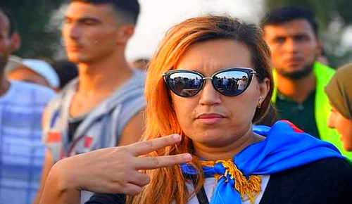 محكمة الحسيمة تؤجل النظر في ملف الناشطة نوال بنعيسى ومنظمة العفو الدولية تدخل على الخط محكمة الحسيمة تؤجل النظر في ملف الناشطة نوال بنعيسى ومنظمة العفو الدولية تدخل على الخط