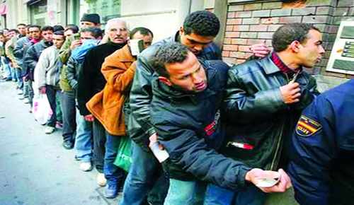 إسبانيا تخصص 300 ألف أورو "للعودة الطوعية" للمهاجرين صوب المغرب