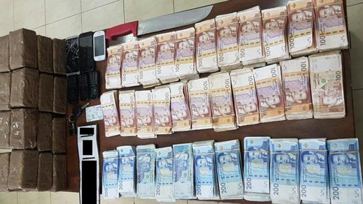 توقيف 3 أشخاص بحوزتهما 11 كليوغرام من الحشيش تقدر قيمتها ب 43 مليون سنتيم