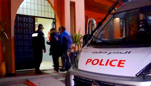 أمن طنجة يعتقل مقاولا من الحسيمة كان مبحوثا عنه بتهمة تزوير شيكات مستثمر من الجالية أمن طنجة يعتقل مقاولا من الحسيمة كان مبحوثا عنه بتهمة تزوير شيكات مستثمر من الجالية
