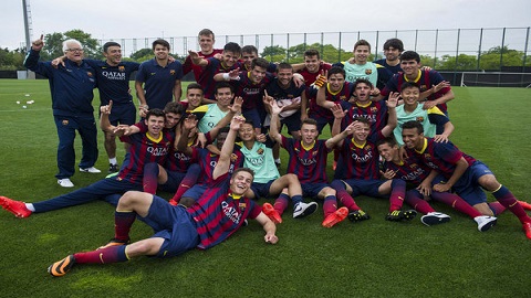 نادي "برشلونة" يستقطب موهبة كروية واعدة من الناظور لحمل قميص فريقه نادي "برشلونة" يستقطب موهبة كروية واعدة من الناظور لحمل قميص فريقه