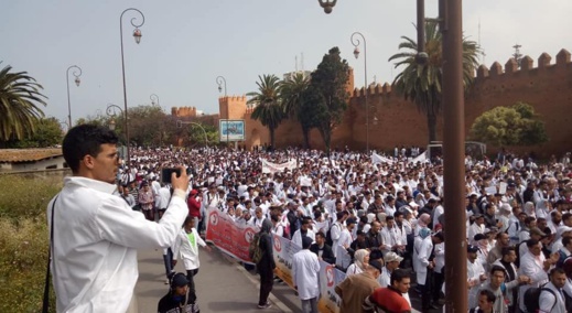 حكومة العثماني تطبق أول اقتطاع من أجور الأساتذة بموجب عقود