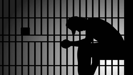 خالة الرماش أشهر تاجر مخدرات في الشمال: منير لا يعيش ملكا في السجن وحالته صعبة خالة الرماش أشهر تاجر مخدرات في الشمال: منير لا يعيش ملكا في السجن وحالته صعبة