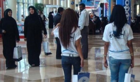 الحكومة الكويتية تمنع المغربيات من العمل على أراضيها الحكومة الكويتية تمنع المغربيات من العمل على أراضيها