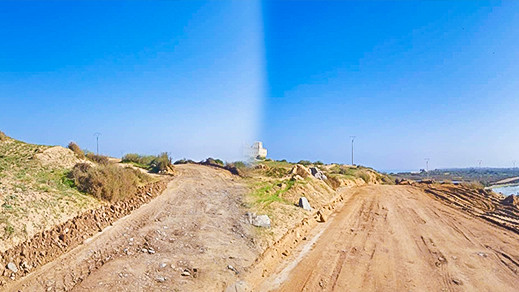 وكالة "مارتشيكا" تباشر أشغال إصلاح الطريق الرابط بين قرية أركمان وجزيرة المهندس
