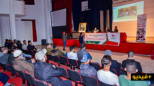 حرفيي صباغة المباني في لقاء تواصلي للنهوض بميدان اشتغالهم بالناظور حرفيي صباغة المباني في لقاء تواصلي للنهوض بميدان اشتغالهم بالناظور