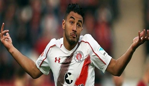 الدولي الناظوري بوهدوز ينتظر قرار ترحيله من فريق "الباطن" بعد نزع رسميته