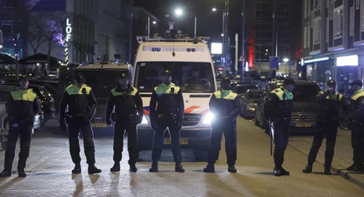 شرطة روتردام تلقي القبض على أربعة مخططين لعمل إرهابي