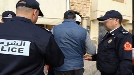 يملك معملين سريين بوجدة لصناعتها.. توقيف شخص أغرق مدن الجهة الشرقية بمقويات جنسية مغشوشة يملك معملين سريين بوجدة لصناعتها.. توقيف شخص أغرق مدن الجهة الشرقية بمقويات جنسية مغشوشة