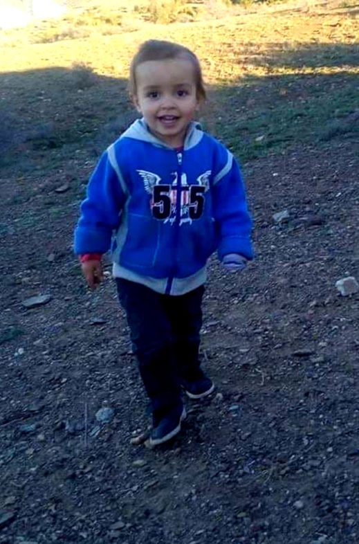 اختفاء طفلة عمرها 3 سنوات ضواحي ميضار وعائلتها تطالب المساعدة لإيجادها اختفاء طفلة عمرها 3 سنوات ضواحي ميضار وعائلتها تطالب المساعدة لإيجادها