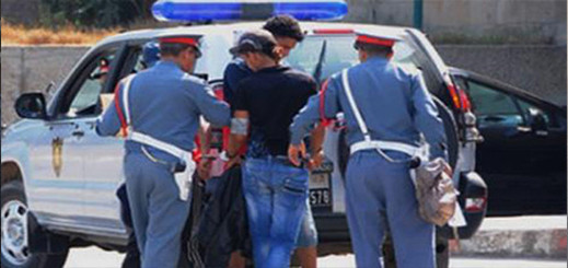الدريوش.. درك الكبداني يستنفر عناصره لإيقاف عصابة إجرامية متخصصة في النصب على المواطنين الدريوش.. درك الكبداني يستنفر عناصره لإيقاف عصابة إجرامية متخصصة في النصب على المواطنين