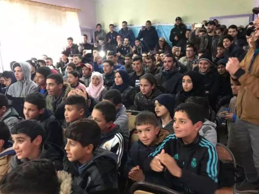 جماعة "أزلاف" تعيش يوما ثقافيا وفنيا على وقع احتفالات السنة الأمازيغية وسط الدعوة لـإقرارها عيدا وطنيا جماعة "أزلاف" تعيش يوما ثقافيا وفنيا على وقع احتفالات السنة الأمازيغية وسط الدعوة لـإقرارها عيدا وطنيا