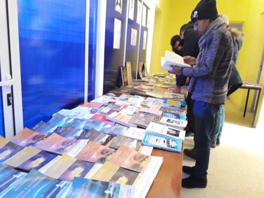 جماعة "أزلاف" تعيش يوما ثقافيا وفنيا على وقع احتفالات السنة الأمازيغية وسط الدعوة لـإقرارها عيدا وطنيا جماعة "أزلاف" تعيش يوما ثقافيا وفنيا على وقع احتفالات السنة الأمازيغية وسط الدعوة لـإقرارها عيدا وطنيا