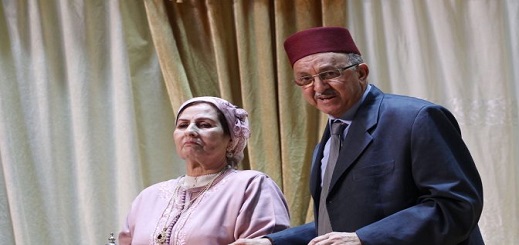 فنانون ينتقدون إعادة عرض مسرحية "جا وجاب" لـ"محمد الجم" لمرات بالناظور ويصفونها بالمسرحية المتقاعدة فنانون ينتقدون إعادة عرض مسرحية "جا وجاب" لـ"محمد الجم" لمرات بالناظور ويصفونها بالمسرحية المتقاعدة