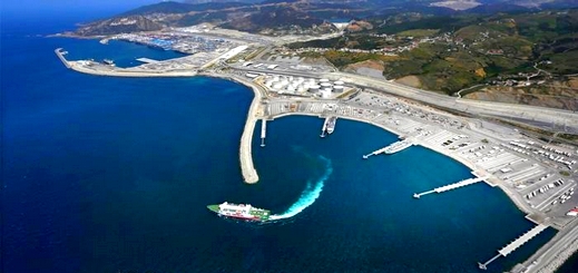 حقوقيون: تدمير بيئي وتاريخي يطال المناطق المجاورة للميناء المتوسطي