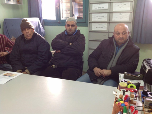 تبليط ساحة مدرسة البكري محور اجتماع لجمعية الآباء والأمهات قبيل البدء في الأشغال تبليط ساحة مدرسة البكري محور اجتماع لجمعية الآباء والأمهات قبيل البدء في الأشغال