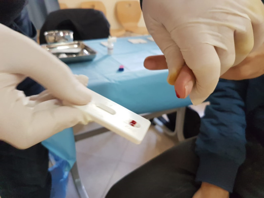 استفادة حوالي 50 مواطنا من حملة الكشف والتحسيس عن مرض السيدا بالناظور استفادة حوالي 50 مواطنا من حملة الكشف والتحسيس عن مرض السيدا بالناظور