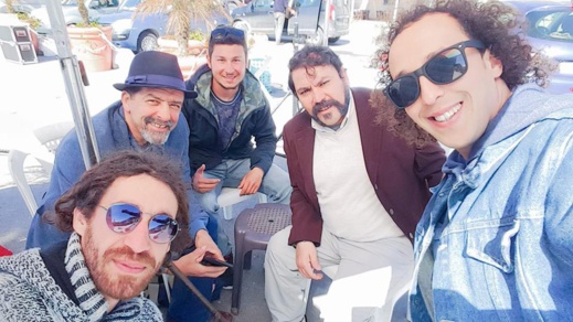 بورتريه.. أنور المدرسي شاب ناظوري قاده شغفه بالركح والسينما إلى البصم على أفلام ريفية ضخمة