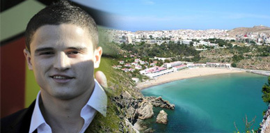 اللاعب الريفي الدولي إبراهيم أفلاي يحل بالحسيمة لقضاء عطلته الصيفية اللاعب الريفي الدولي إبراهيم أفلاي يحل بالحسيمة لقضاء عطلته الصيفية