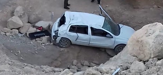 اصابة أربعة اشخاص بجروح اثر حادثة سير بين قاسيطة والحسيمة  اصابة أربعة اشخاص بجروح اثر حادثة سير بين قاسيطة والحسيمة