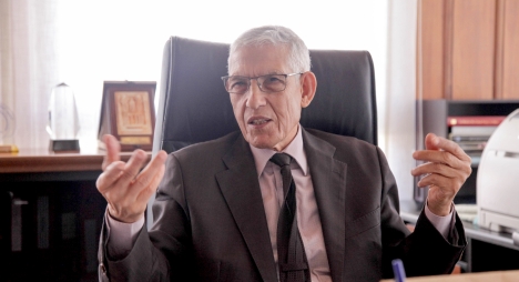 بعد إرتفاعها خلال الأسبوعي الماضي.. الداودي يعد بتسقيف أسعار المحروقات نهاية هذا الشهر بعد إرتفاعها خلال الأسبوعي الماضي.. الداودي يعد بتسقيف أسعار المحروقات نهاية هذا الشهر