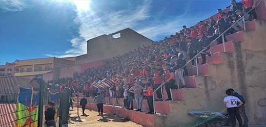 إستقالة جماعية لمكتب نادي الوفاق الرياضي الزغنغاني إستقالة جماعية لمكتب نادي الوفاق الرياضي الزغنغاني