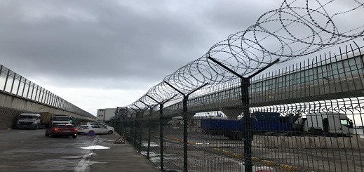 إسبانيا تهدم السياج الحديدي على حدود ثغر مليلية المحتل إسبانيا تهدم السياج الحديدي على حدود ثغر مليلية المحتل