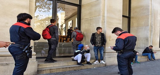 هيئة حقوقية بالناظور تعتبر تلويح إسبانيا بترحيل القاصرين المغاربة خرقا للمعاهدات الدولية هيئة حقوقية بالناظور تعتبر تلويح إسبانيا بترحيل القاصرين المغاربة خرقا للمعاهدات الدولية