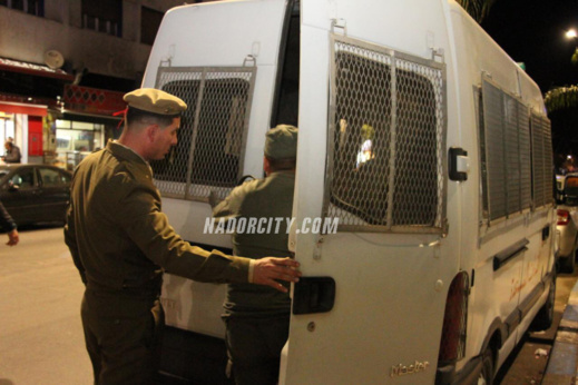 صور.. سلطات الناظور تشن حملة لترحيل "الحراكة" والمشردين إلى مدنهم صور.. سلطات الناظور تشن حملة لترحيل "الحراكة" والمشردين إلى مدنهم