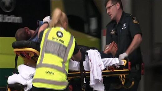 شاهدوا.. ارهابي يهجم على مسجد ويقتل 49 شخصا بنيو زيلندا شاهدوا.. ارهابي يهجم على مسجد ويقتل 49 شخصا بنيو زيلندا