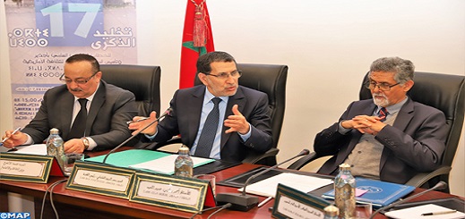 العثماني: أصدرت منشورا بصيغة "توافقية" لجميع الإدارات باستعمال العربية أو الأمازيغية العثماني: أصدرت منشورا بصيغة "توافقية" لجميع الإدارات باستعمال العربية أو الأمازيغية