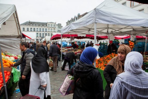 ربورتاج.. مغاربة بلجيكا يحوِّلون شوارع بروكسيل إلى مدينة مغربية ربورتاج.. مغاربة بلجيكا يحوِّلون شوارع بروكسيل إلى مدينة مغربية