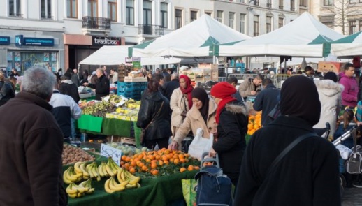 ربورتاج.. مغاربة بلجيكا يحوِّلون شوارع بروكسيل إلى مدينة مغربية ربورتاج.. مغاربة بلجيكا يحوِّلون شوارع بروكسيل إلى مدينة مغربية