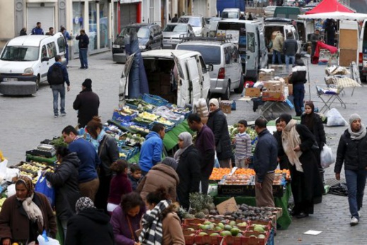 ربورتاج.. مغاربة بلجيكا يحوِّلون شوارع بروكسيل إلى مدينة مغربية