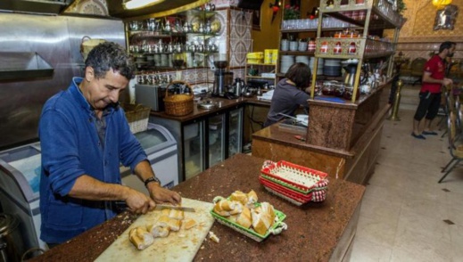 ربورتاج.. مغاربة بلجيكا يحوِّلون شوارع بروكسيل إلى مدينة مغربية ربورتاج.. مغاربة بلجيكا يحوِّلون شوارع بروكسيل إلى مدينة مغربية