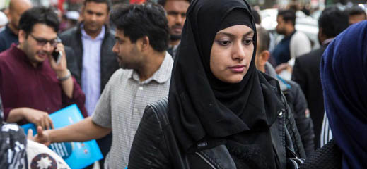 تقرير رسمي يكشف ارتفاع نسبة جرائم الكراهية ضد "المسلمين" في اسبانيا تقرير رسمي يكشف ارتفاع نسبة جرائم الكراهية ضد "المسلمين" في اسبانيا
