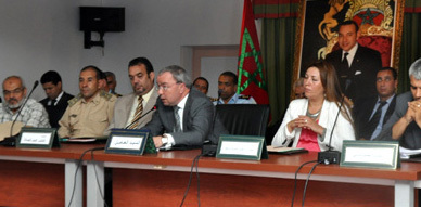 عمالة الناظور تحتفي باليوم الوطني للجالية المغربية المقيمة بالخارج بعقد لقاء تواصلي عمالة الناظور تحتفي باليوم الوطني للجالية المغربية المقيمة بالخارج بعقد لقاء تواصلي