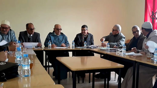 الدريوش.. مجلس جماعة تفرسيت يصادق على تخصيص اعتمادات لبناء مقر الجماعة وتهيئة السوق الأسبوعي الدريوش.. مجلس جماعة تفرسيت يصادق على تخصيص اعتمادات لبناء مقر الجماعة وتهيئة السوق الأسبوعي