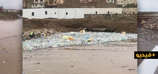 شاهدوا.. التساقطات المطرية تغرق حي بوعرورو بالناظور ومارتشيكا تتدخل لتنقية واد بوسردون شاهدوا.. التساقطات المطرية تغرق حي بوعرورو بالناظور ومارتشيكا تتدخل لتنقية واد بوسردون