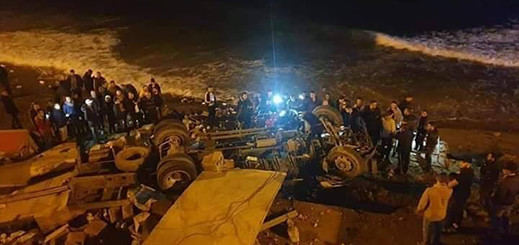 وفاة شخصين اثر إنقلاب شاحنة بشاطئ صباديا