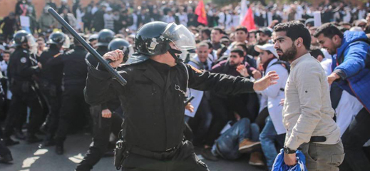 انشقاقات داخل تنسيقية أساتذة التعاقد.. مجموعة تعود للعمل وأخرى تمدد الإضراب انشقاقات داخل تنسيقية أساتذة التعاقد.. مجموعة تعود للعمل وأخرى تمدد الإضراب
