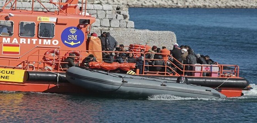 البحرية الإسبانية تشكو قلّة العناصر البشرية لوقف "الحريك" من شمال المغرب