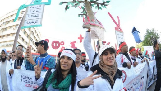 الاساتذة المتعاقدون يعودون للاقسام يوم غد الاساتذة المتعاقدون يعودون للاقسام يوم غد