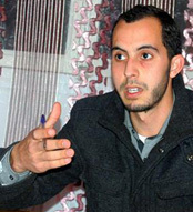 في فلسفـة العـري.. نظر في المآلات في فلسفـة العـري.. نظر في المآلات