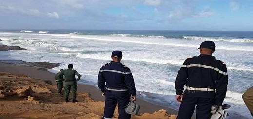 إنقلاب قارب مطاطي كان على متنه 15 مرشحا للهجرة قبالة شاطئ "صباديا" بالحسيمة إنقلاب قارب مطاطي كان على متنه 15 مرشحا للهجرة قبالة شاطئ "صباديا" بالحسيمة