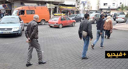 من اجل تنظيم مروري جيد.. إنجاز محدودبات وفواصل مقطعية بأهم شوارع مدينة الناظور