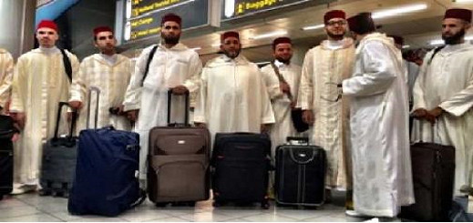 المغرب يبعث أئمة ومرشدين إلى إسبانيا لتأطير مواطنيه خلال رمضان المغرب يبعث أئمة ومرشدين إلى إسبانيا لتأطير مواطنيه خلال رمضان