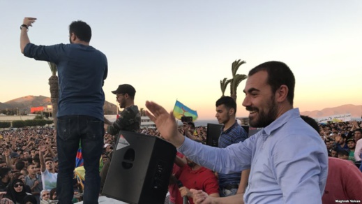 مندوبية السجون تكشف استفادة الزفزافي من 60 فحصا طبيا ووصفات دوائية طيلة فترة اعتقاله مندوبية السجون تكشف استفادة الزفزافي من 60 فحصا طبيا ووصفات دوائية طيلة فترة اعتقاله