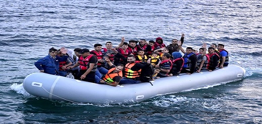 أزمة الهجرة السرية بين المغرب وإسبانيا تعود إلى الواجهة من جديد و"قوارب الموت" تنتعش أزمة الهجرة السرية بين المغرب وإسبانيا تعود إلى الواجهة من جديد و"قوارب الموت" تنتعش